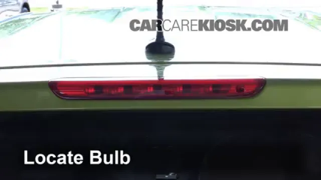 2015 Kia Soul 1.6L 4 Cyl. Luces Luz de freno central (reemplazar foco)